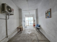 Madaras Üzlethelyiség