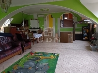 Erdőkertes Családi ház