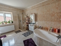 Isaszeg Lakás (téglaépítésű)