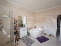 Isaszeg Lakás (téglaépítésű)