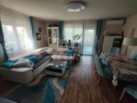 Csömör Üzlethelyiség