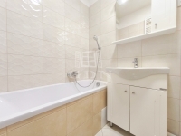 Zalaegerszeg Lakás (csúsztatott zsalu)