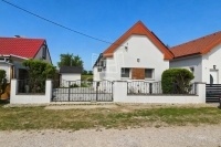 Lipót Családi ház