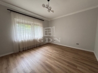 Komárom Lakás (téglaépítésű)