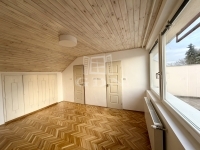 Vác Lakás (téglaépítésű)