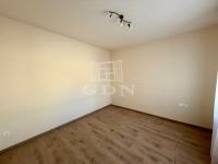 Vác Lakás (téglaépítésű)